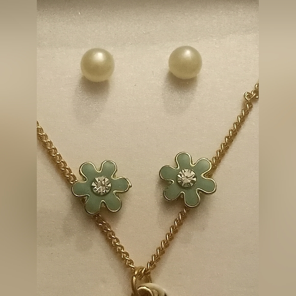 Necklace and earrings set - Picture 3 of 4